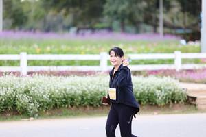 BIB: 
                            <button type="button" onclick="openModal(27857347)" class="btn btn-primary btn-sm float-right btn-popup" data-toggle="modal" data-target=".modal-high-quality">
                        <i class="fas fa-shopping-cart"></i> Add to Cart
                    </button>
                                            <button type="button" onclick="isThisMe(27857347, true)" class="btn btn-success btn-sm float-right btn-popup btn-isme hidden" data-toggle="tooltip" data-placement="bottom" title="นี่คือรูปของคุณใช่ไหม คลิกที่นี่เพื่อเอาเข้าอัลบั้ม">
                        <i class="fas fa-plus"></i> Add to album
                    </button>
                    <button type="button" onclick="isThisMe(27857347, false)" class="btn btn-warning btn-sm float-right btn-popup btn-isnotme hidden">
                        <i class="fas fa-ban"></i> Remove from album
                    </button>